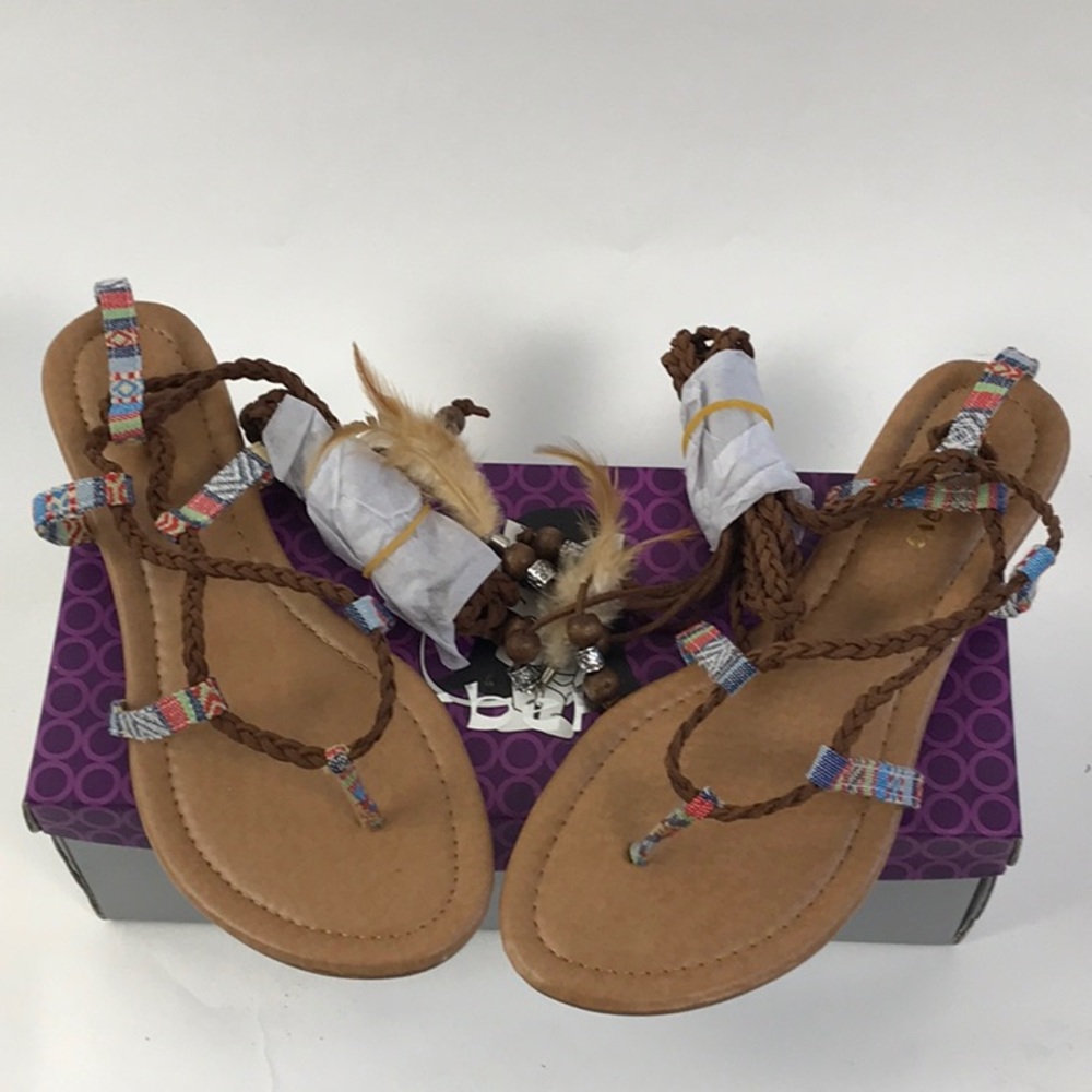 SIZE 7-BRAID LACE UP-PRICE FIRM-😍😍HOST PICK😍😍 - Picture 4 of 8